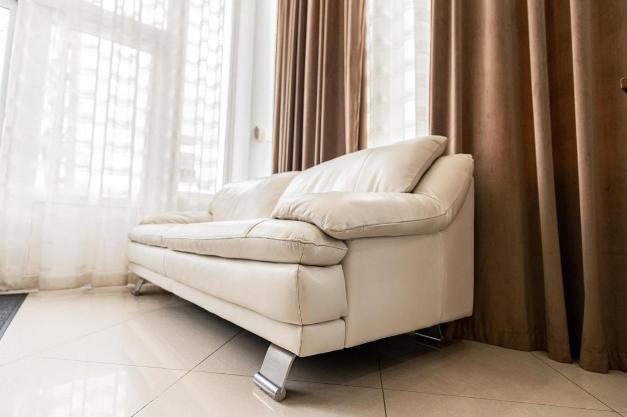 Camere De Inchiriat Elisei 티미쇼아라 외부 사진