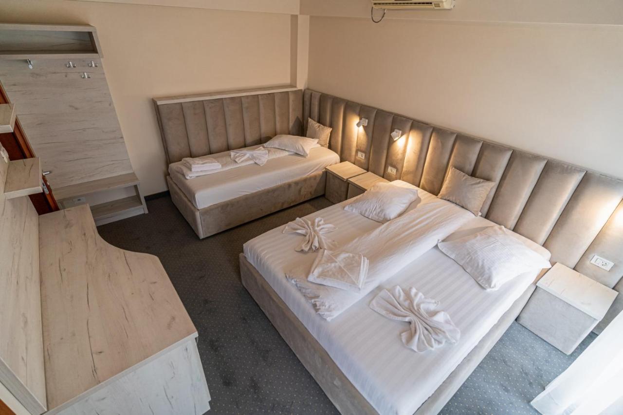 Camere De Inchiriat Elisei 티미쇼아라 외부 사진